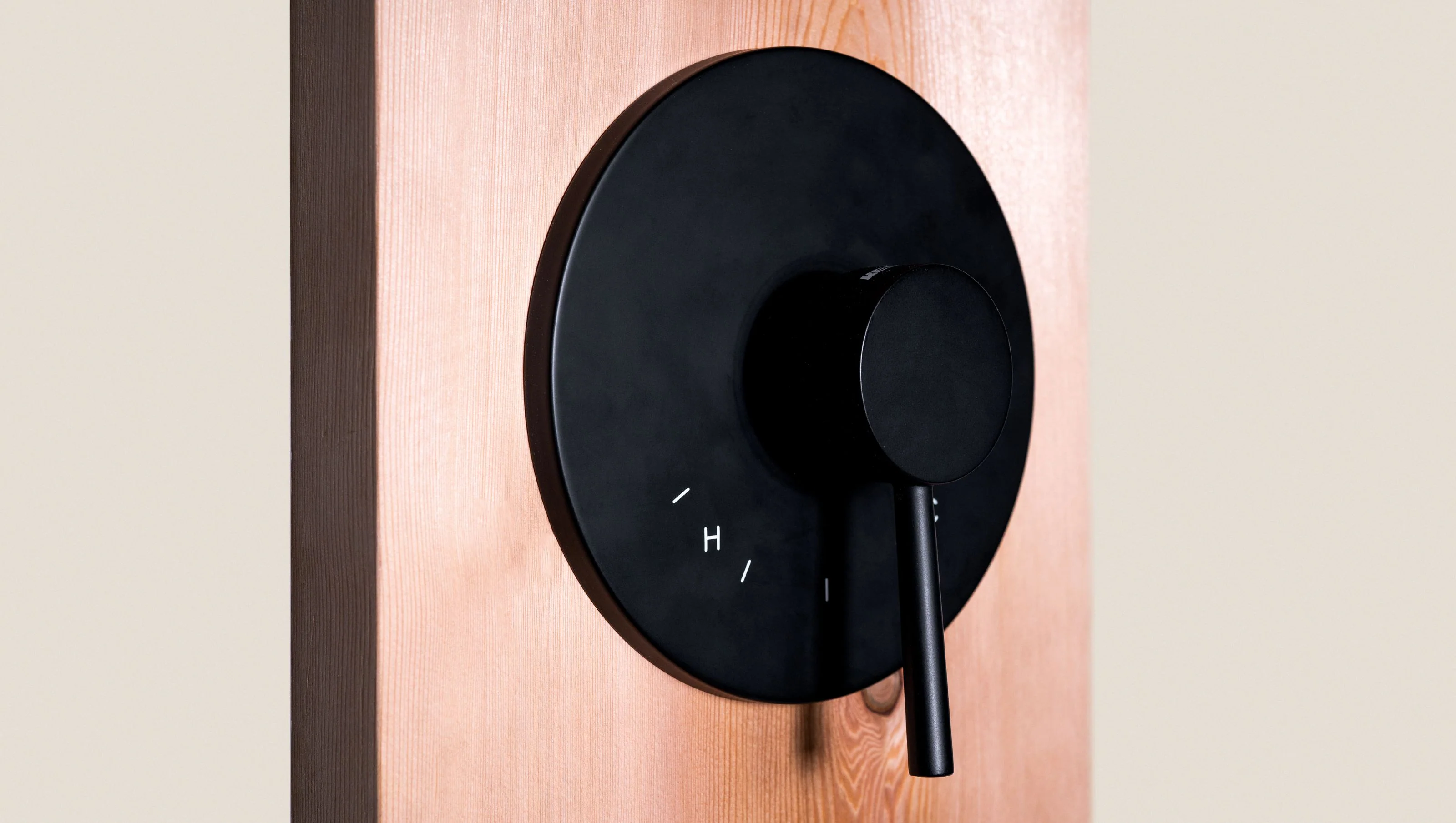 Plunge Outdoor Shower - Image 5