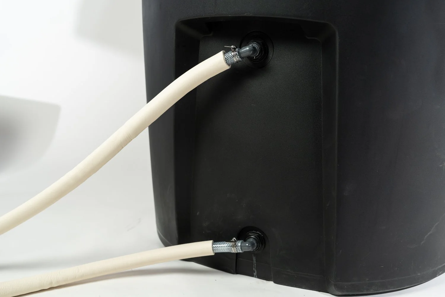 Universal Standard Chiller - Image 12